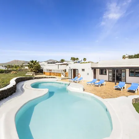 Casa Anabella By Escape * Puerto del Carmen (Lanzarote)