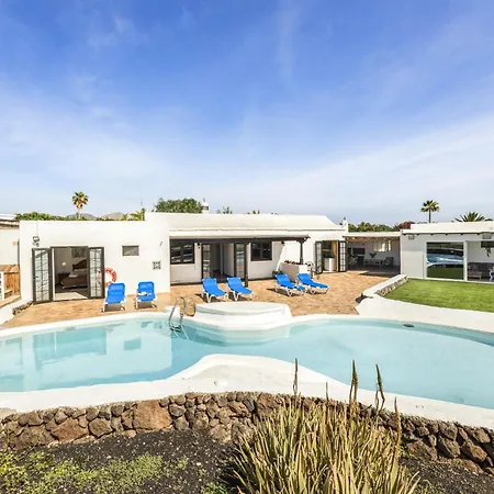 Casa Anabella By Escape * Puerto del Carmen (Lanzarote)