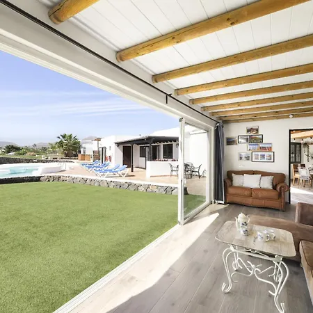 Casa Anabella By Escape * Puerto del Carmen